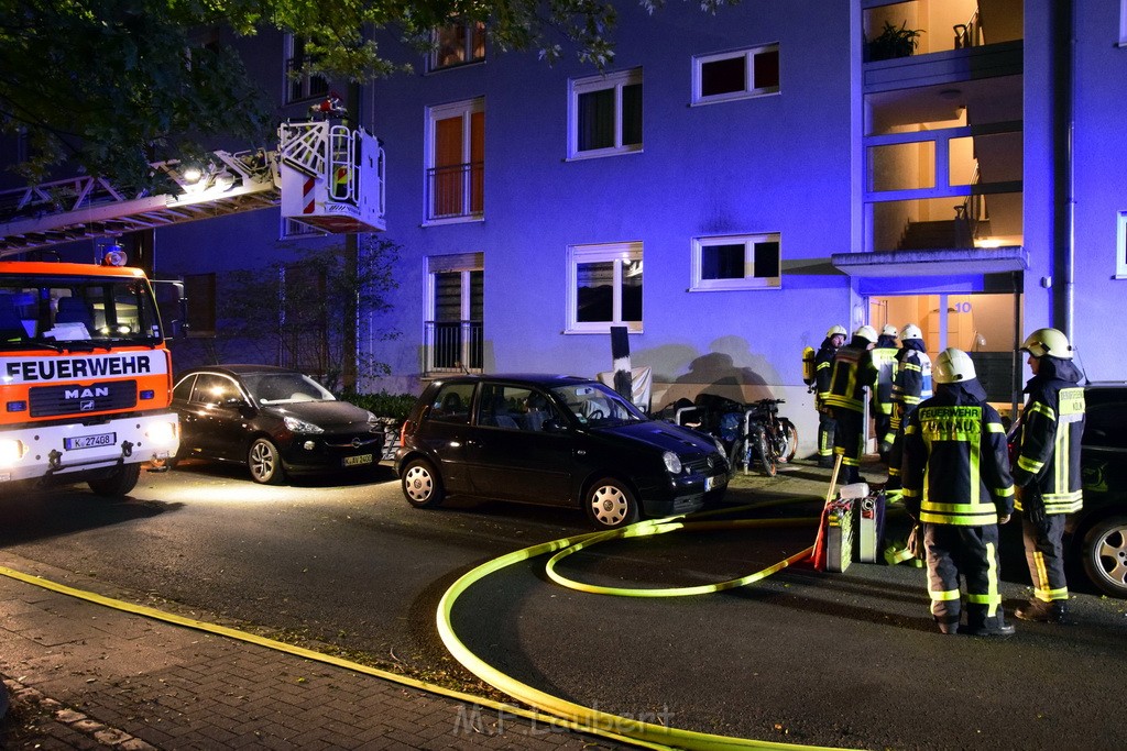 Feuer 2 Y Kellerbrand Koeln Ostheim Ruppinerstr P169.JPG - Miklos Laubert